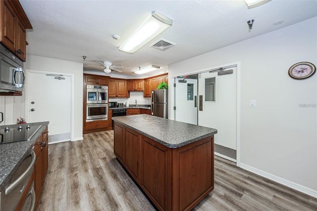 7912 SAILBOAT KEY BOULEVARD S 201, South Pasadena, FL 33707