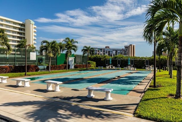 7912 SAILBOAT KEY BOULEVARD S 201, South Pasadena, FL 33707
