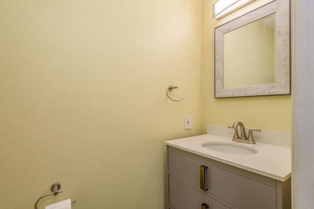 2215 ANDOVER CIRCLE, Palm Harbor, FL 34683