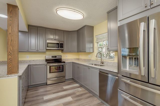 2215 ANDOVER CIRCLE, Palm Harbor, FL 34683