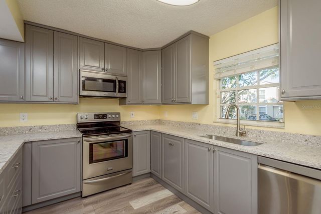 2215 ANDOVER CIRCLE, Palm Harbor, FL 34683