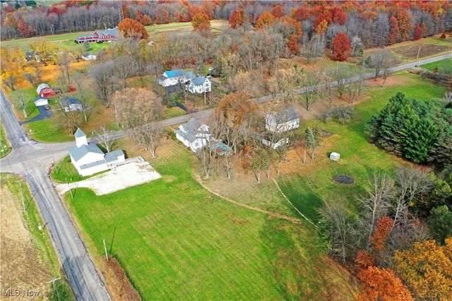 305 Ridge Road, Cortland, OH 44410