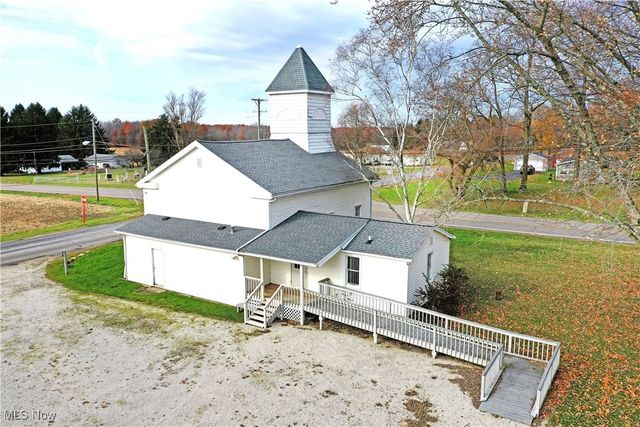 305 Ridge Road, Cortland, OH 44410