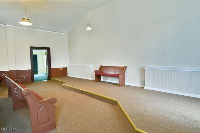 305 Ridge Road, Cortland, OH 44410