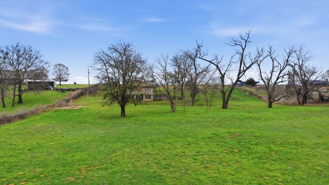 15001 Mitchell Bend Court, Granbury, TX 76048