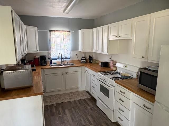 11051 N US HWY 79, De Berry, TX 75639