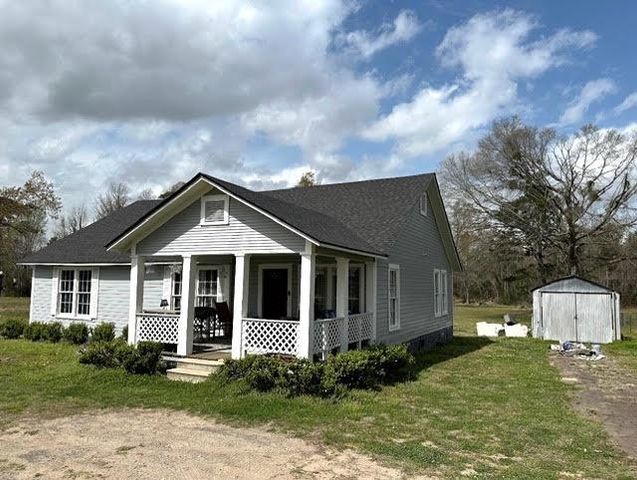 11051 N US HWY 79, De Berry, TX 75639