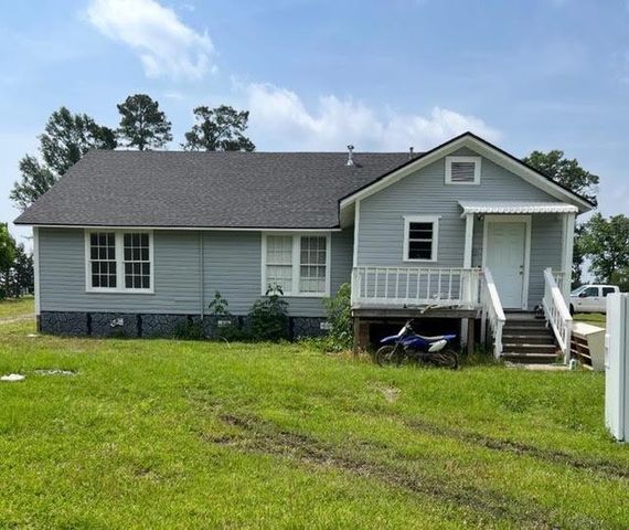11051 N US HWY 79, De Berry, TX 75639