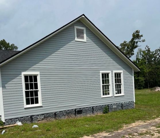 11051 N US HWY 79, De Berry, TX 75639