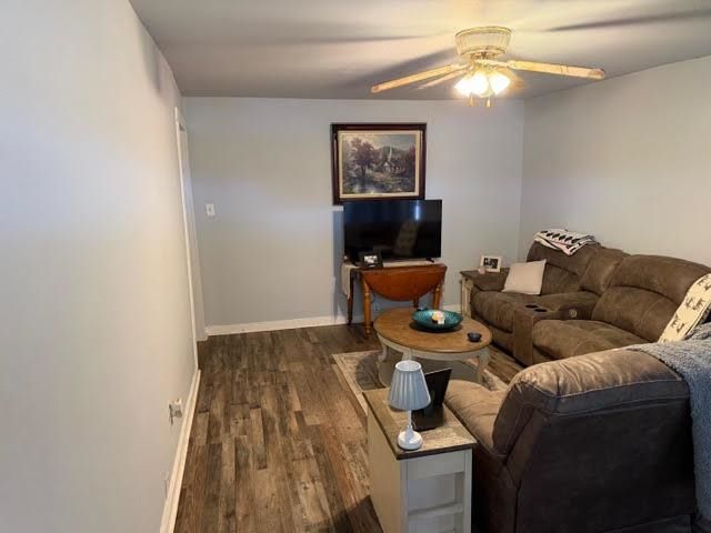 11051 N US HWY 79, De Berry, TX 75639