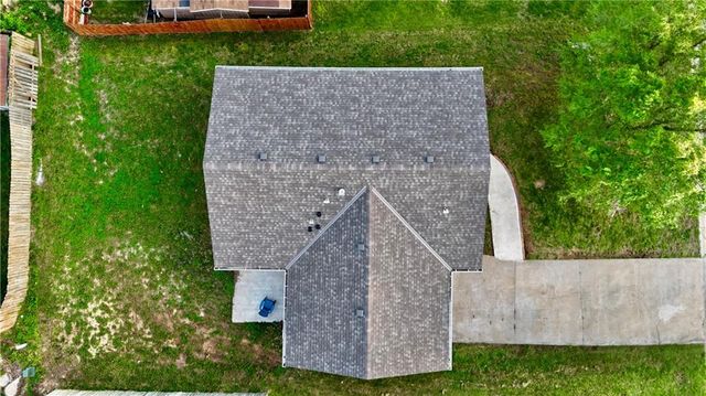 1622 Lindenwood Lane, Lawrence, KS 66044