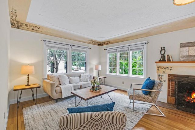 329 Pope Street, Menlo Park, CA 94025
