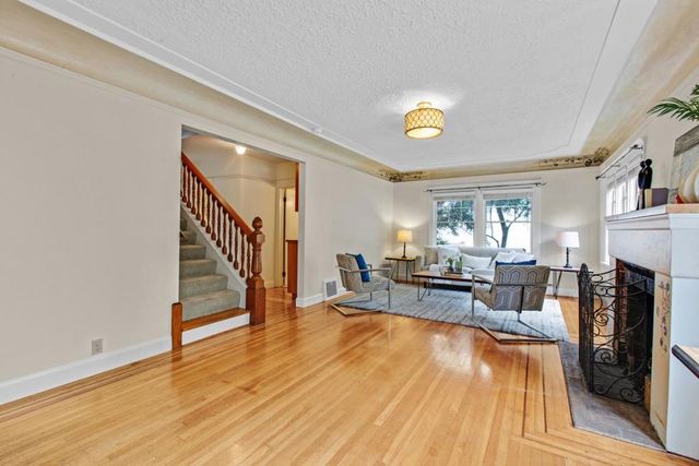 329 Pope Street, Menlo Park, CA 94025