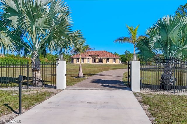 3445 56th AVE NE, Naples, FL 34120
