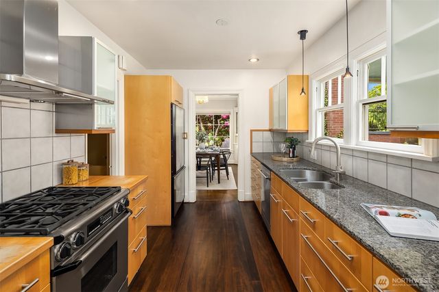 2522 31st Avenue S, Seattle, WA 98144