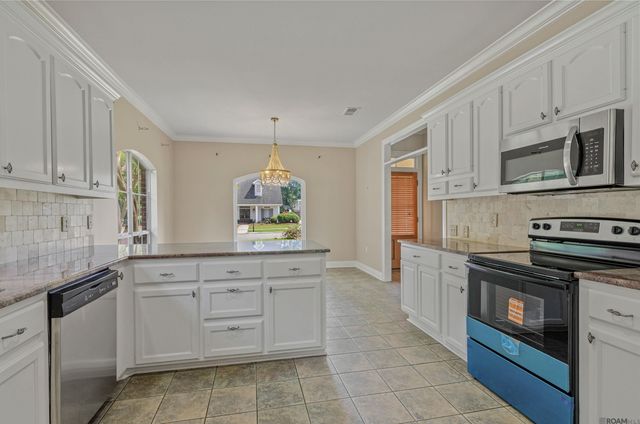 2767 Peachtree Ln, Zachary, LA 70791