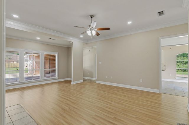 2767 Peachtree Ln, Zachary, LA 70791