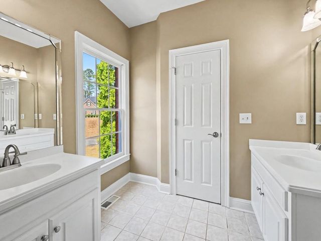 3260 Rays Creek Drive NW, Acworth, GA 30101