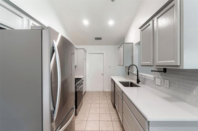 8505 Mayview DR, Austin, TX 78724