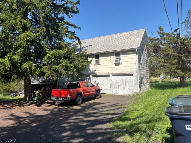 184 Stanton Rd, Readington Twp., NJ 08822