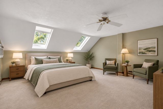 19 Washington Green 19, Walpole, MA 02032