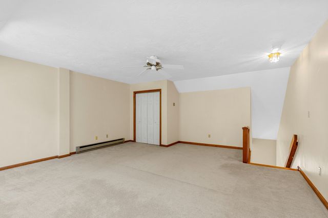 19 Washington Green 19, Walpole, MA 02032