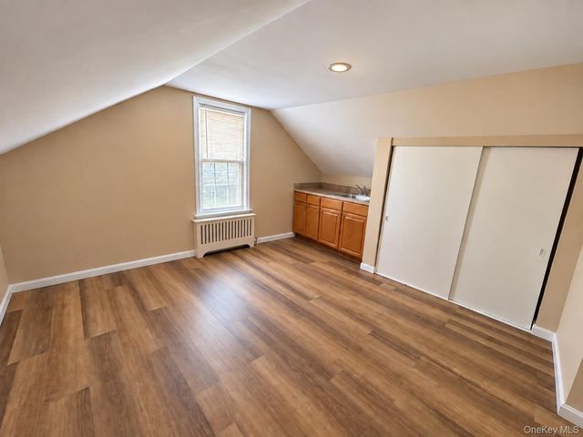 1041 Barnes Street, Franklin Square, NY 11010