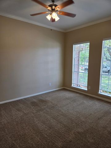 106 Palm Castle, League City, TX 77573