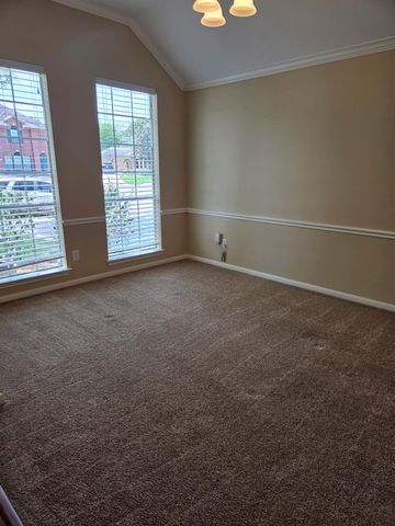 106 Palm Castle, League City, TX 77573