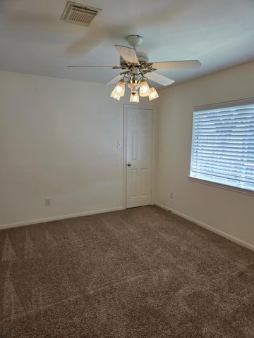 106 Palm Castle, League City, TX 77573