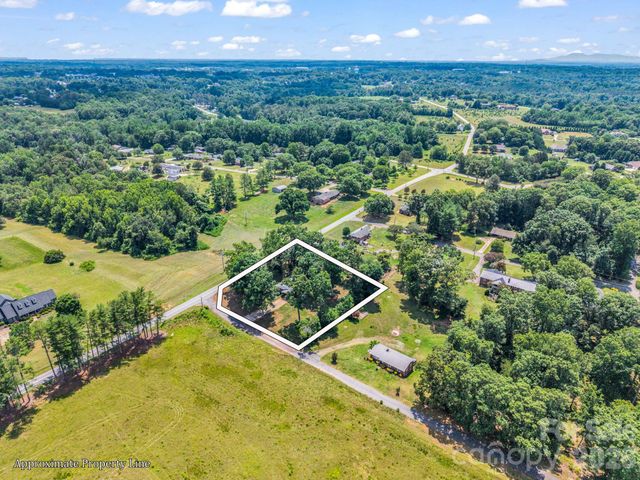 201 Lincoln Road, Forest City, NC 28043