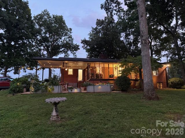 201 Lincoln Road, Forest City, NC 28043