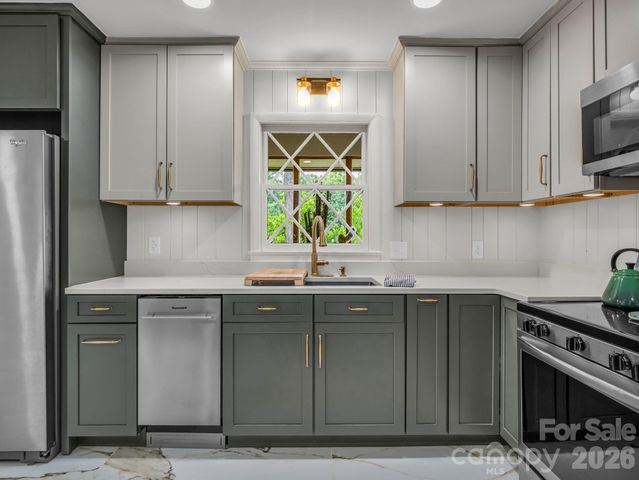 201 Lincoln Road, Forest City, NC 28043