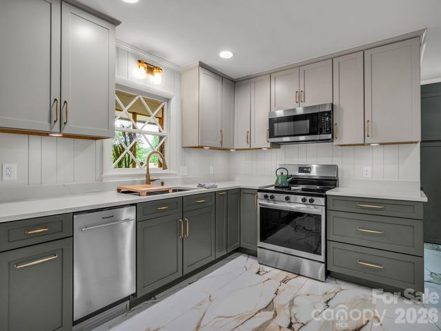 201 Lincoln Road, Forest City, NC 28043