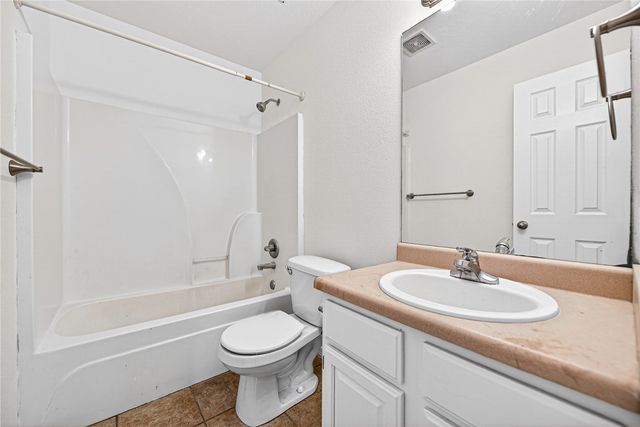 1562 Hutchinson Street, Pea Ridge, AR 72751