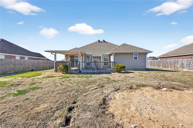 1562 Hutchinson Street, Pea Ridge, AR 72751