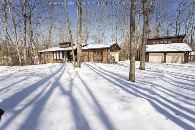 1 Pheasant Lane, Beckley, WV 25801