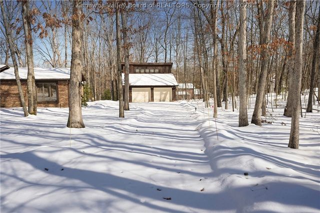 1 Pheasant Lane, Beckley, WV 25801