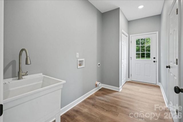 120 Whistling Pines Drive, Statesville, NC 28677