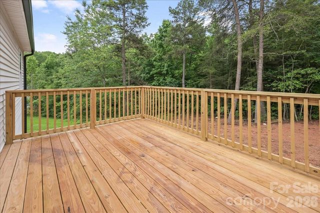 120 Whistling Pines Drive, Statesville, NC 28677