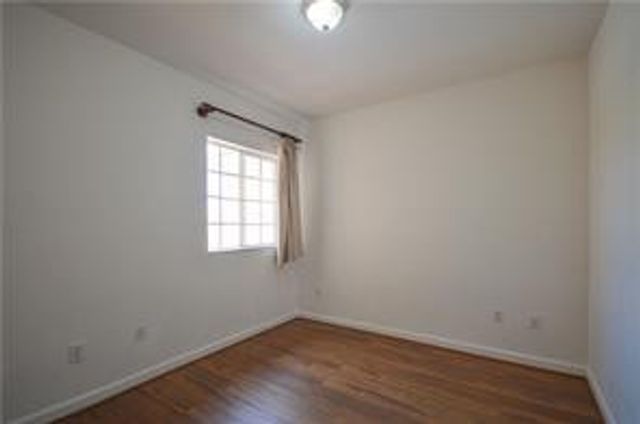 2958 NW 35th Avenue, Lauderdale Lakes, FL 33311