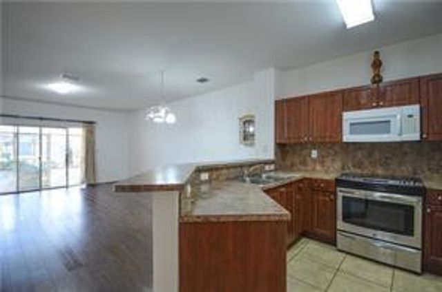 2958 NW 35th Avenue, Lauderdale Lakes, FL 33311