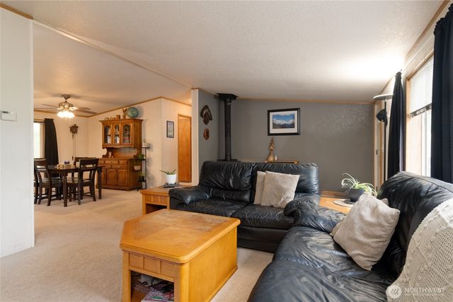 25918 158th Street Ct E, Buckley, WA 98321