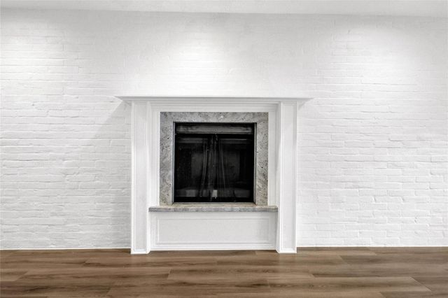 7 Briar Dale Court C, Houston, TX 77027