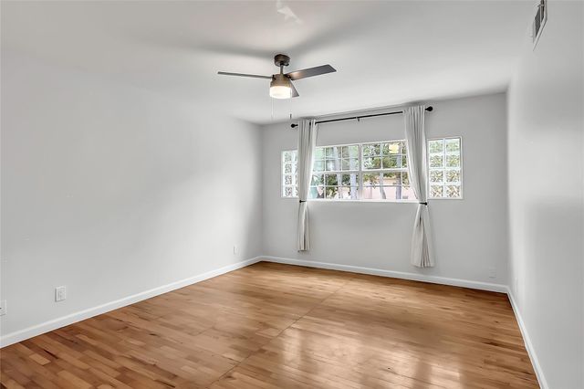 7 Briar Dale Court C, Houston, TX 77027