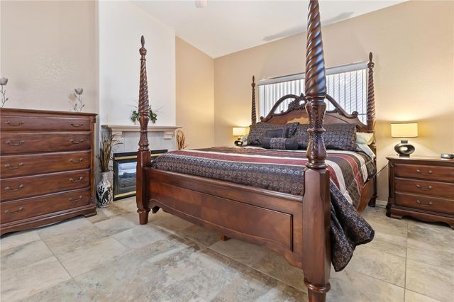 5611 S Desert Lakes Drive, Fort Mohave, AZ 86426