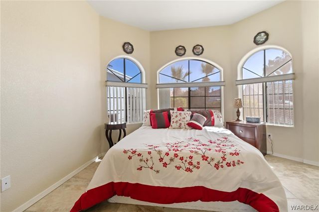 5611 S Desert Lakes Drive, Fort Mohave, AZ 86426