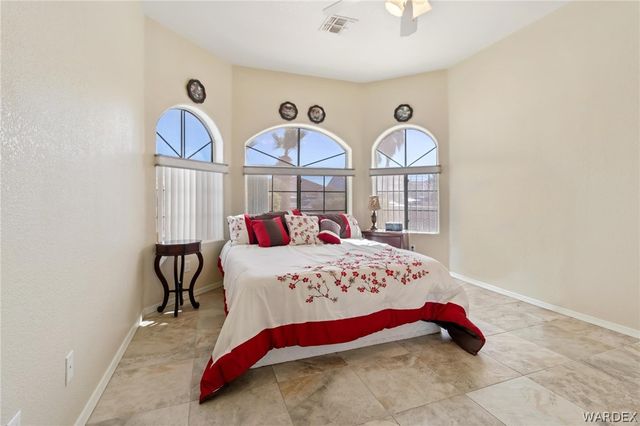 5611 S Desert Lakes Drive, Fort Mohave, AZ 86426