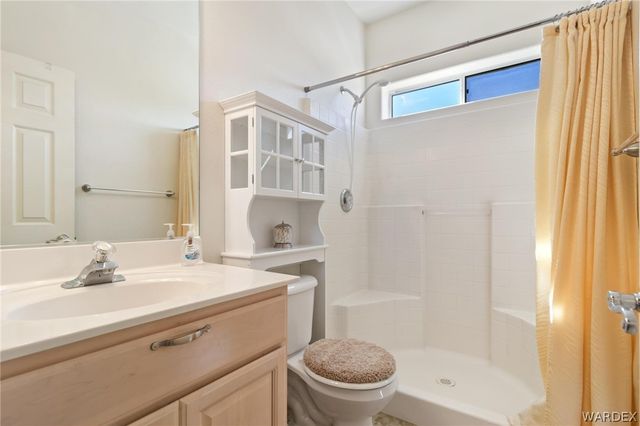 5611 S Desert Lakes Drive, Fort Mohave, AZ 86426