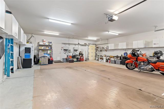 5611 S Desert Lakes Drive, Fort Mohave, AZ 86426